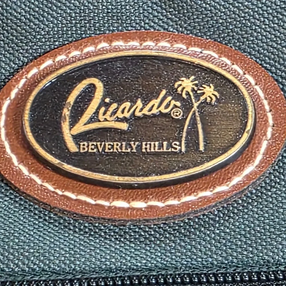 Ricardo Beverly Hills Green Canvas Duffel Bag Travel Carry On Weekend Bag